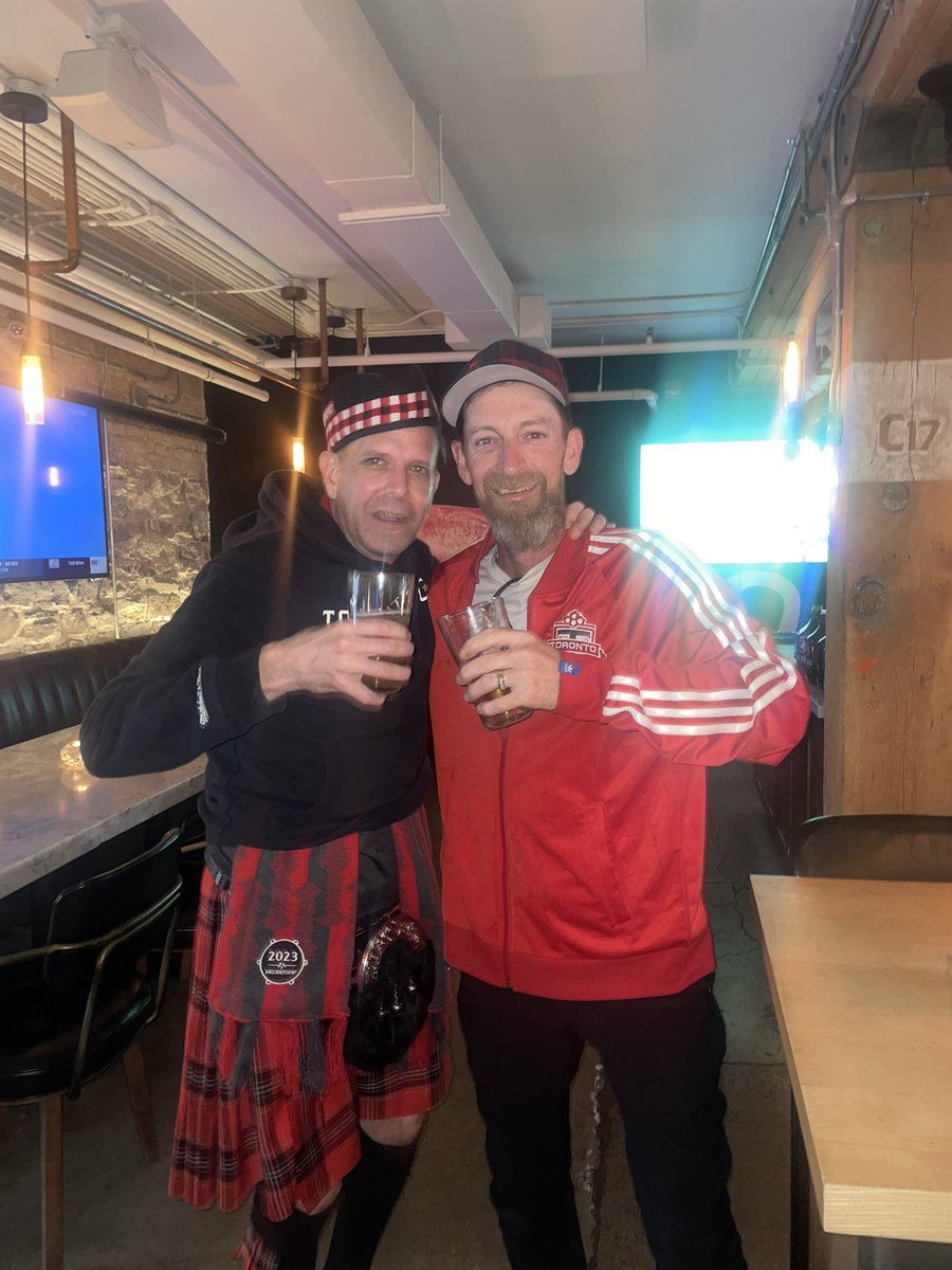 Tobinatorx's tweet photo. @TorontoFC vs @ATLUTD at BMO Field.
@JoeAusmanCLT’s team is already up 1-0…. Frig!! 😂
#RedPatchBoys https://t.co/zKCnL32Dqh