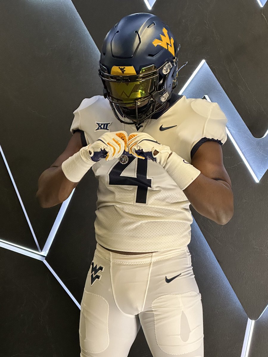Had A Great Time At West Virginia University Today 💙💛 Wonderful Experience🙏🏾 <a href="/CoachTy_1/">Tyler Williams</a> @TaftNationFB <a href="/___Dwil/">Coach D Wil, M. Ed</a> <a href="/CoachKoonz/">Jeff Koonz</a> <a href="/WVUfootball/">West Virginia Football</a> <a href="/WVUFBRecruiting/">West Virginia FB Recruiting</a> <a href="/NealBrown_WVU/">Neal Brown</a>