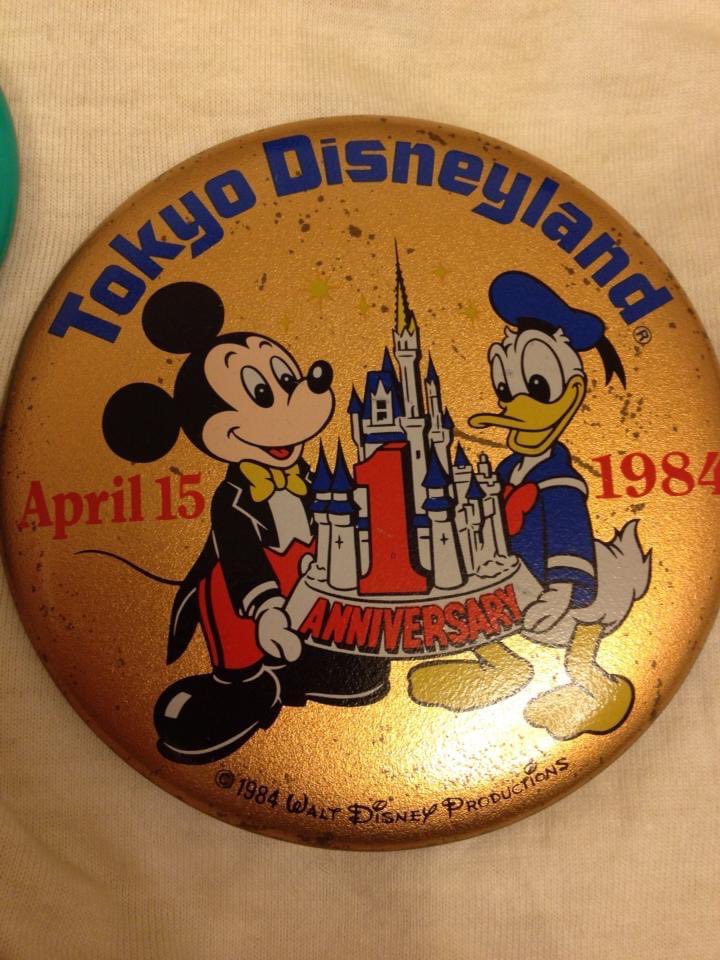 東京ディズニーランド1周年記念バッジ