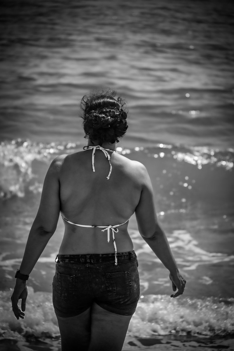 Summer kills n shore cools🌊

#summer #Pondicherry #bikini #pondydiaries #blue #socialbutterfly