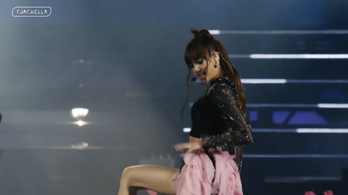 กูไม่อยู่แล้วมึง ลิซ่าแรงมากกกกกกก