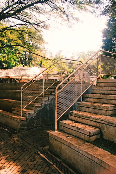 dazzlingqueen01's tweet image. Photo By Nadia Rainaya | Unsplash - via @Crowdfire  
 #naturewalk #professionaltreeremoval #woodsigns #caps #pixelart