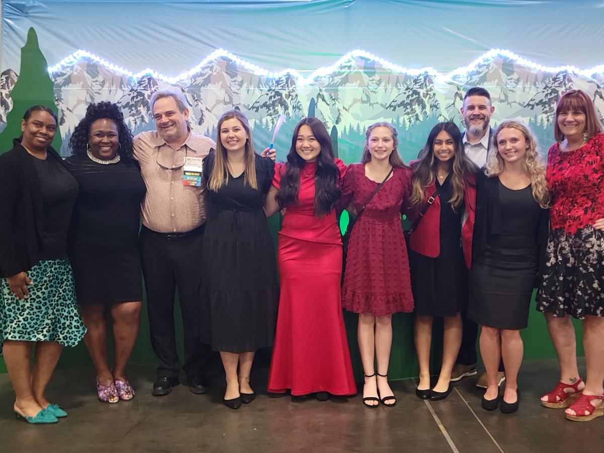 I had so much fun joining our @fcps_cte chapters at the VA FCCLA conference &amp; supporting our state president!Thank you advisers, congratulations to our students &amp; to Teri Hampton for school admin recognition &amp; Toshieba Ragland for the adviser mentor award! <a href="/fcpsnews/">Fairfax Schools 🌟</a> <a href="/FCPSLBSS/">Lake Braddock SS</a>