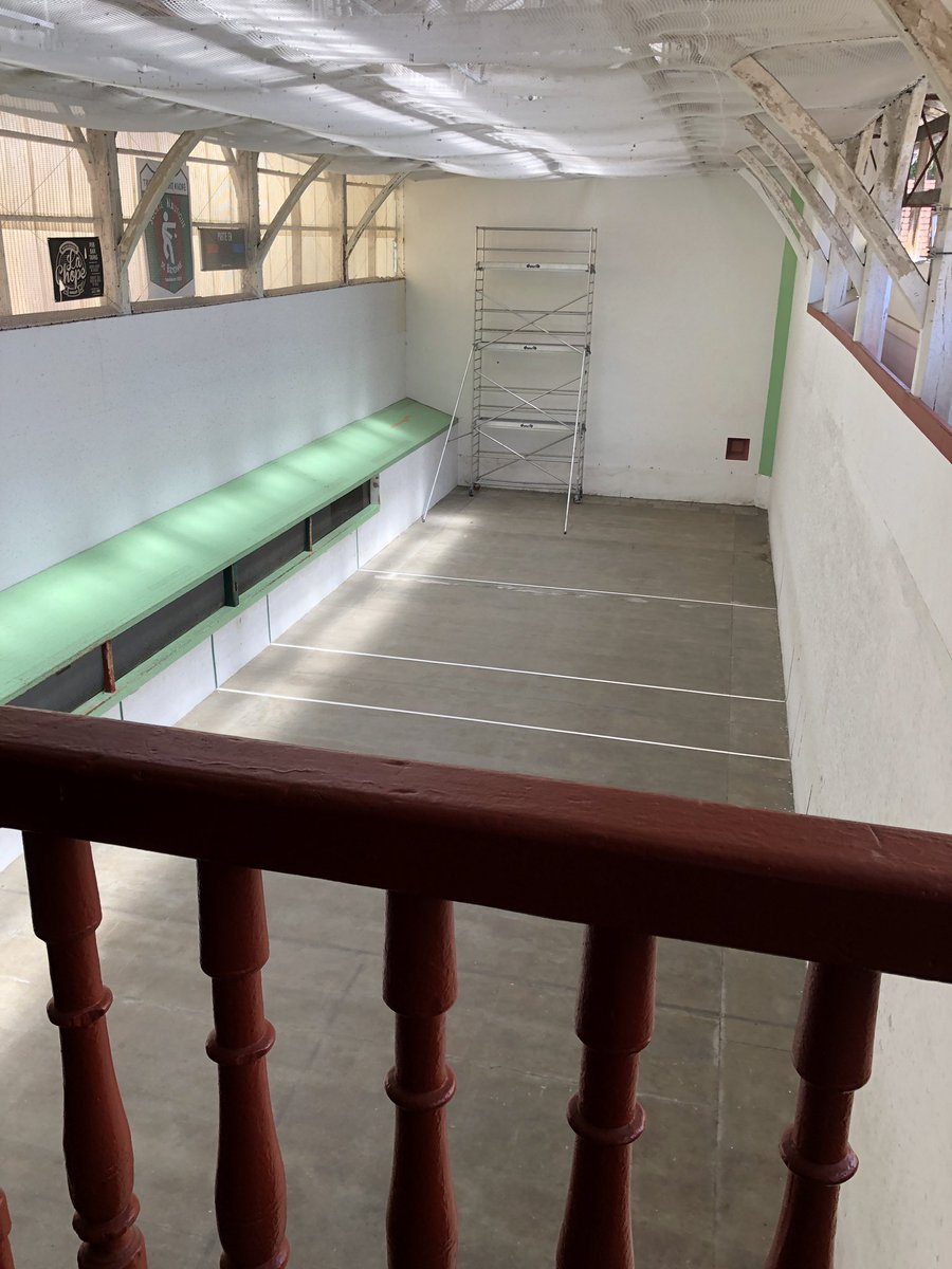 FCourbo's tweet photo. @Stephane_Poli @lereveildatlas Ancien jeu de paume transformé en trinquet à Bayonne : le trinquet Saint André - 4 rue du jeu de paume ! #histoire #tennis #traditions 
https://t.co/1HGbOD5KFy https://t.co/GFRPDdNnNv