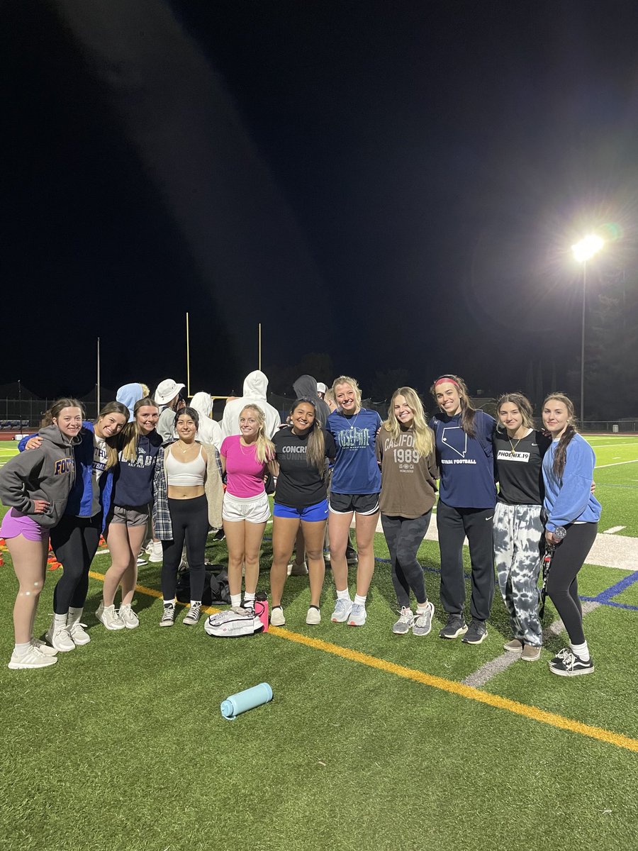 Great to see the 40+ girls at the 1st practice for girls flag football. Class of 23 👇🏼. Coaches and players had a great time. Looking forward to the first year of California’s roll out of Girls Flag Football in the fall. <a href="/westcoastpreps/">az Hoops</a>