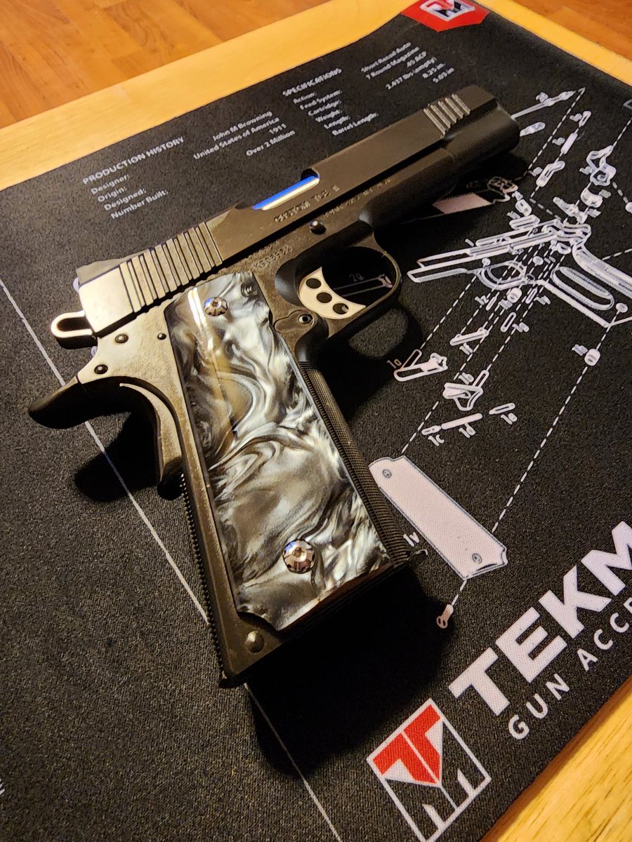 TheREV_GG's tweet photo. @RSITzGhost Kimber Custom .45 https://t.co/JNouyVylNw