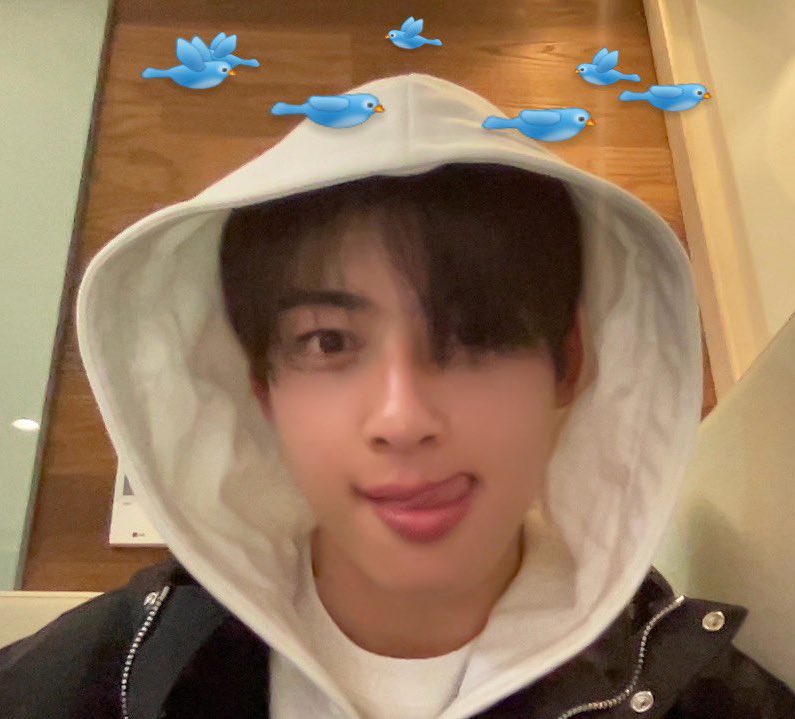 삼월 tweet media
