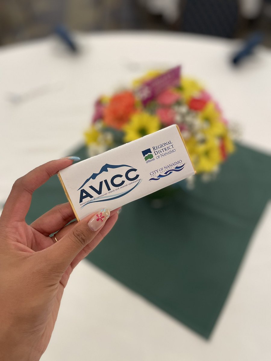 Thank you to <a href="/cityofnanaimo/">City of Nanaimo</a> and <a href="/RDNanaimo/">RDN</a> for providing favours for our attendees at the banquet tonight at the Vancouver Island Conference Centre.