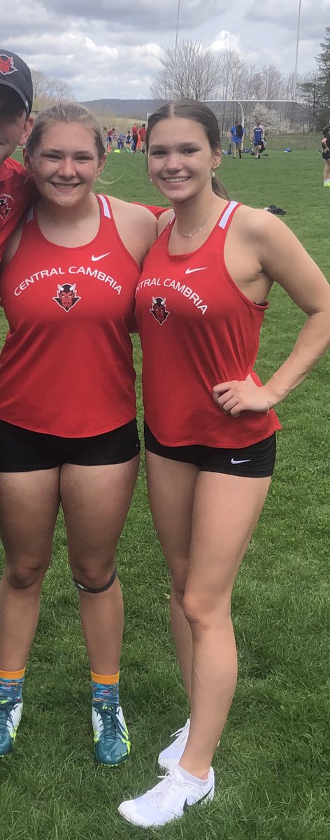 rdubxc's tweet photo. CenCam Girls T&amp;F at United Invite: 300 Hurdles - Lola Taylor - 2nd, Abby Sheredy - 14th, Madelyn Brunatti - 15th!!  
#KA #REDDEVILPRIDE https://t.co/ZGmOw4f8My