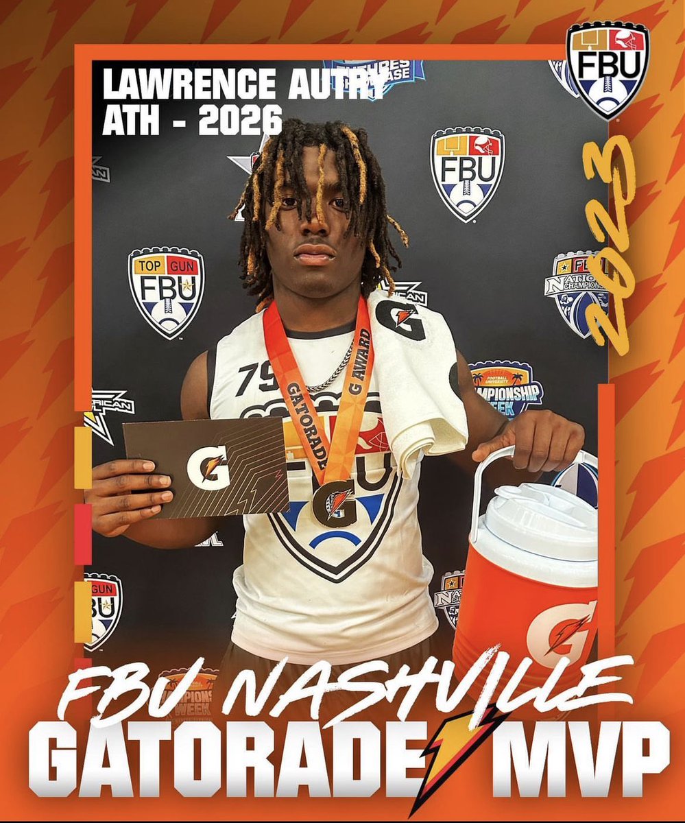 Blessed to get MVP 🙏🏾✨<a href="/cspann28/">Chad Spann</a> <a href="/FBUcamp/">Football University</a> @CHMustang_FB <a href="/CoachBClarkCHHS/">Brent Clark</a>