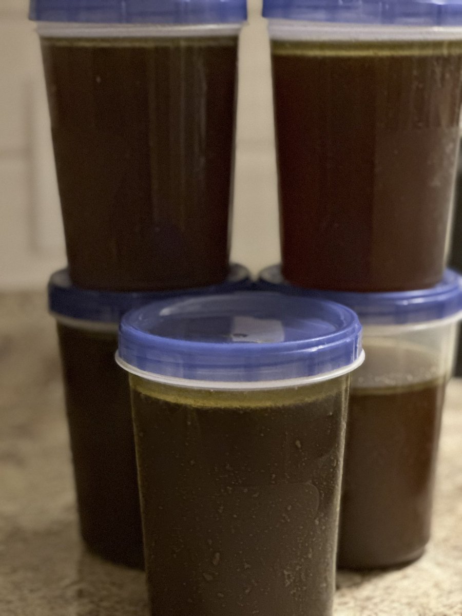 Square1Wellness's tweet photo. @SQ1Wellness Made some awesome beef stock this week! #yes2meat #beefstock #bonebroth #healthcoach https://t.co/PUIkc2IaGl