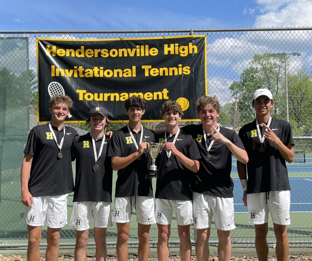 HHSTennis tweet media