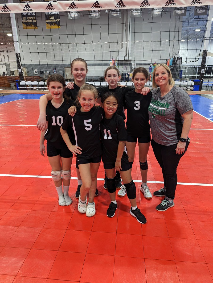 Stephanie Bloom tweet media