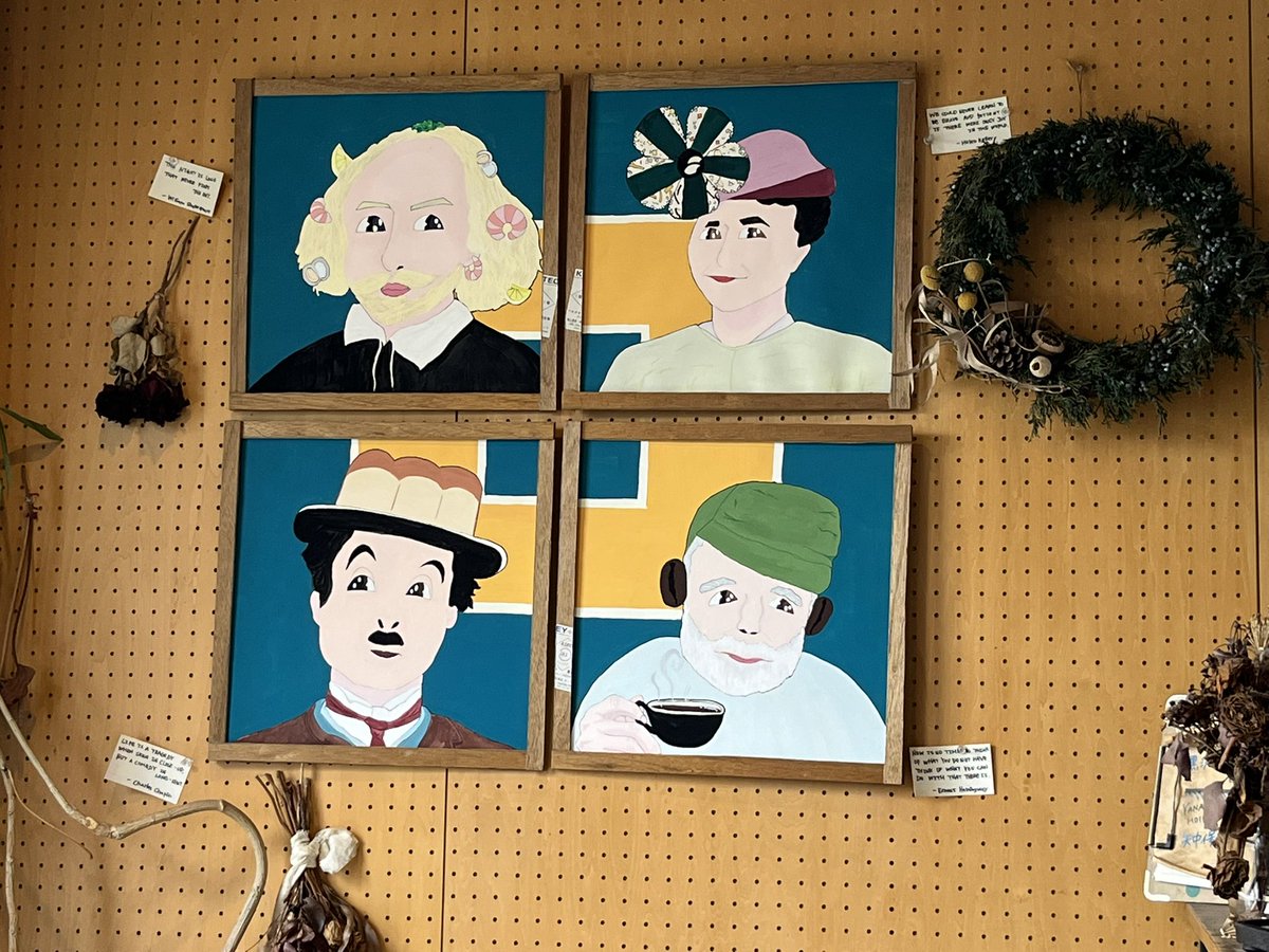 medicolors's tweet photo. 今日は「チャップリンデー」🎩

外国の映画でセリフがないのに面白くて衝撃的でした😳

メディカラーズでは、医療・介護・保育従事者の方々がスムーズに働けるようにサポートさせていただきます。
ぜひ、LINEでお気軽に登録を👆

#医師　#看護師　#准看護師　#パラメディカル https://t.co/lx61HGiO2P