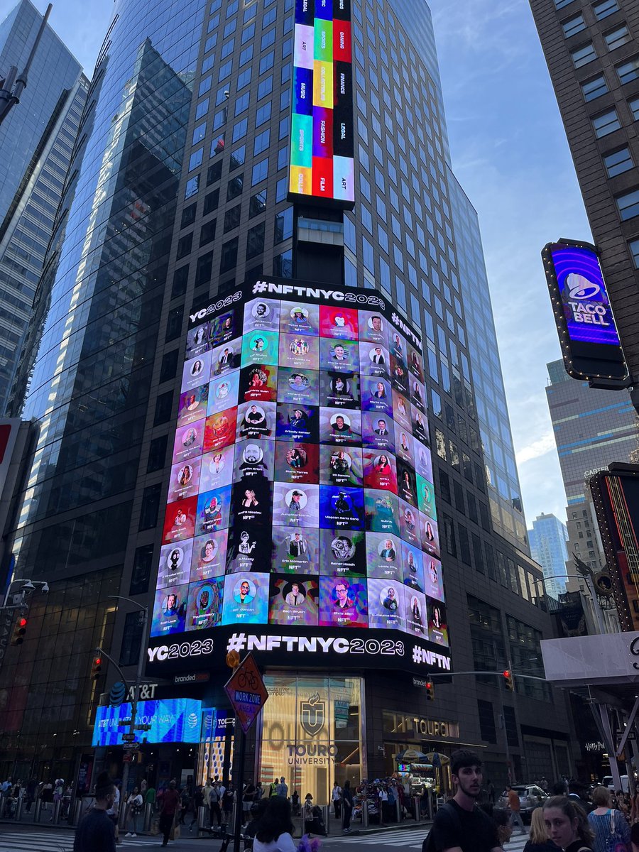 HeirJ0rdan's tweet image. Jumbotron sh*t popping or nah? 🤯