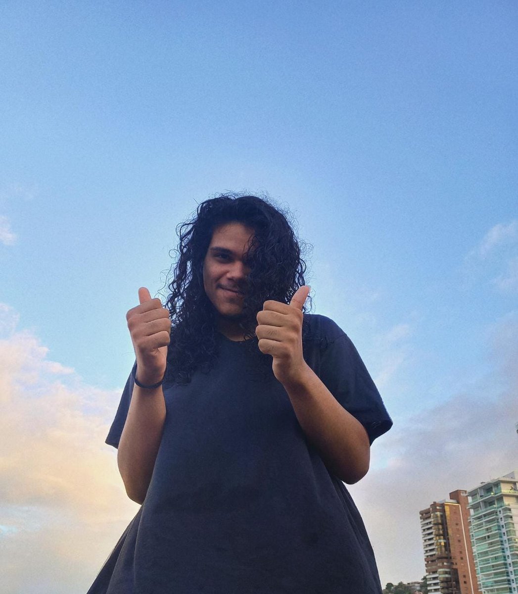 paulacecly's tweet photo. exponha seu gosto por homem com quatro fotos

Voltapamiamorsdd https://t.co/i3hMKqrhyY