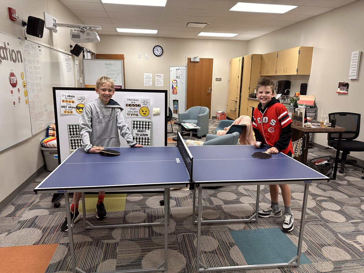 ayercounselor's tweet photo. PBIS AND PING PONG @ayerelementary ! We love finding new experiences for students to cash in their PBIS tickets! It also gives them an opportunity to try something new! #pbisworks #ayercares https://t.co/f1P2BhjEeS