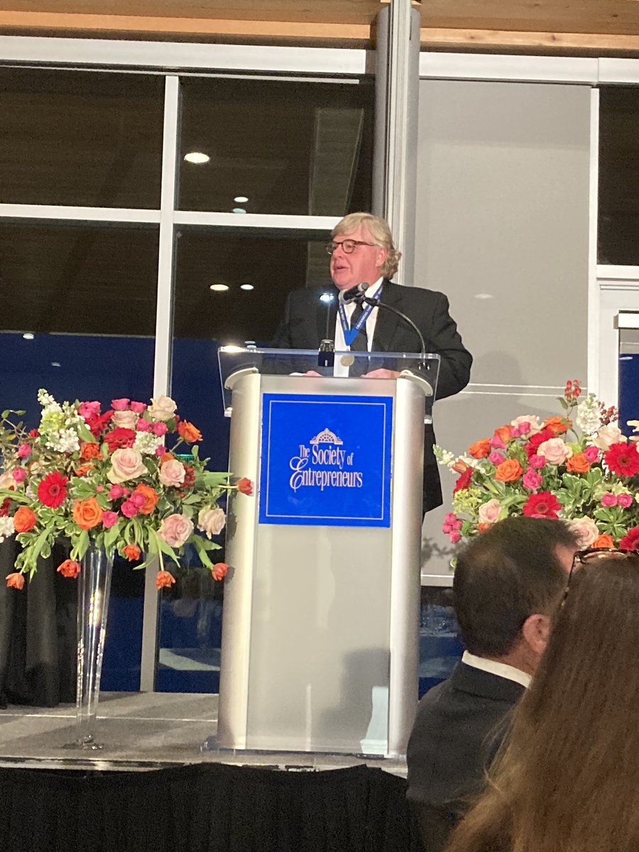 Joann_Massey901's tweet photo. Dreams demand discomfort- Johnny Pitts @lpinsurance Congratulations Johnny Pitts &amp; Matt Lipscomb for your induction to the Society of Entrepreneurs Memphis https://t.co/lN9ZQNonr9