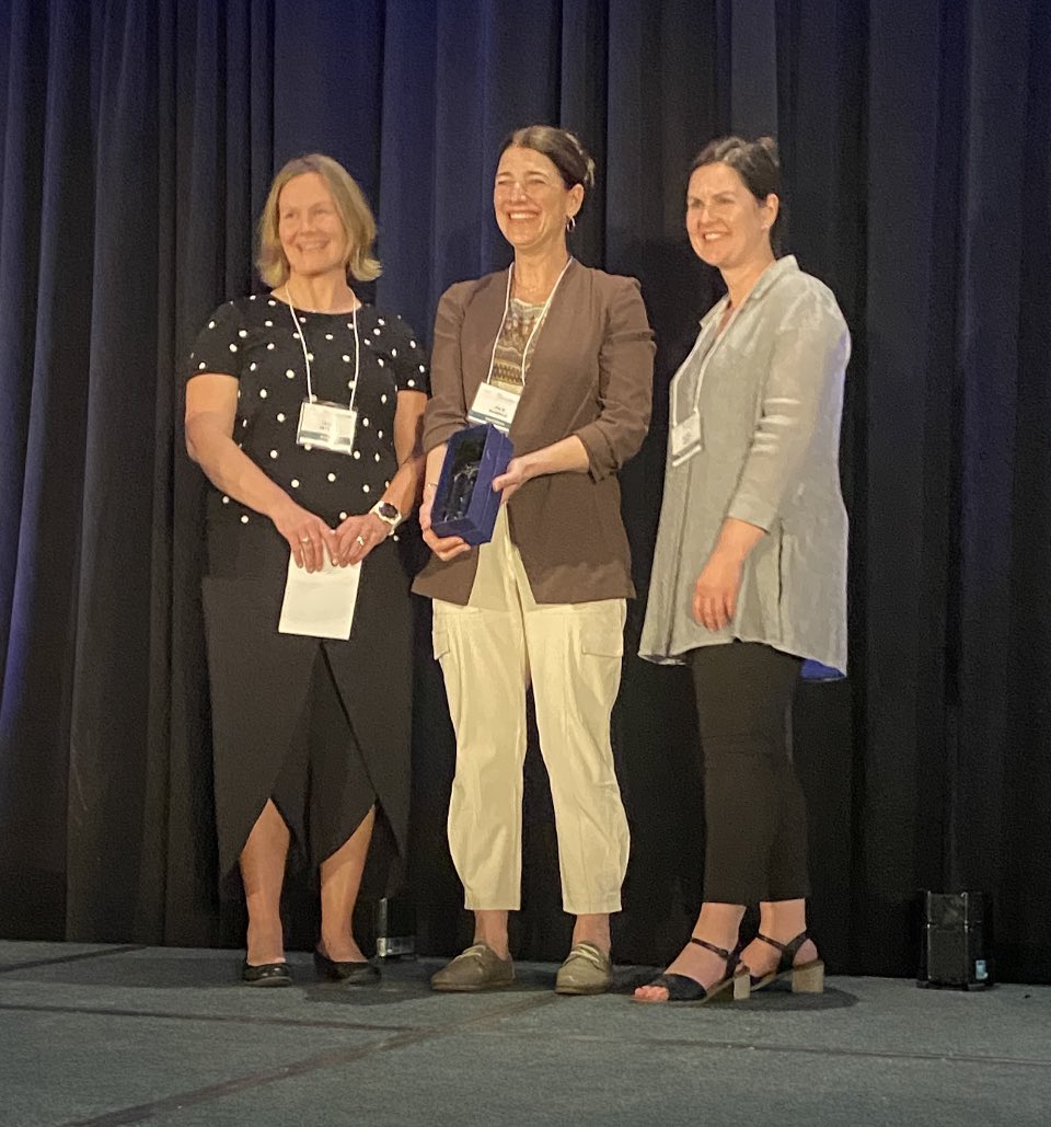 lcfettes's tweet photo. One of the many incredible moments @IDA_Ontario #LitLearn2023 was having the opportunity to present a Literacy Leader of the Year award to @morrice_julie. She supports bilingual &amp; multilingual Ss across @TLDSB, by supporting us educators. We are stronger because of her. Merci! https://t.co/xhkgNeeOmR