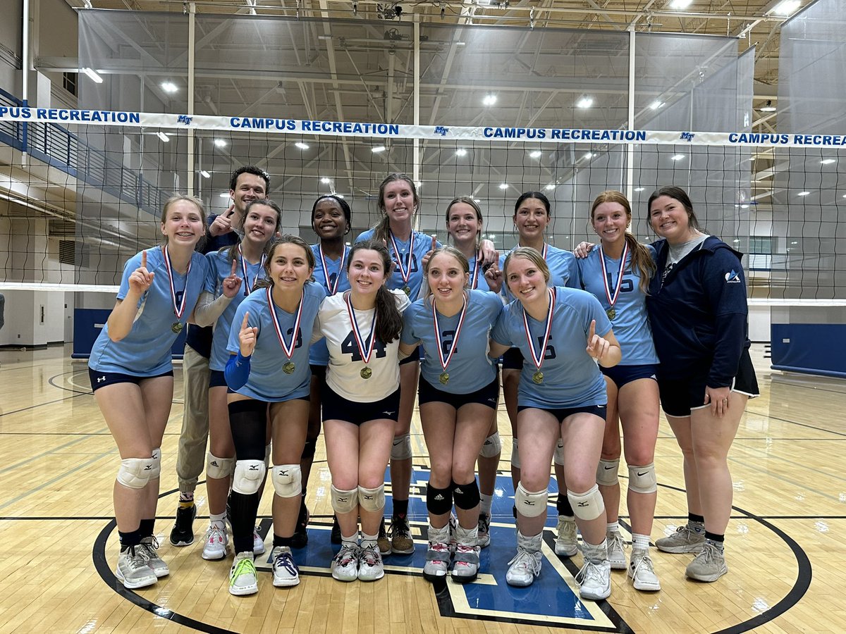 Winner!!! Winner!!!  Shout out to our girls!!! #FPVB <a href="/LydieVarnadore/">Lydie Varnadore</a> <a href="/BaileyTempleto5/">Bailey Templeton</a>