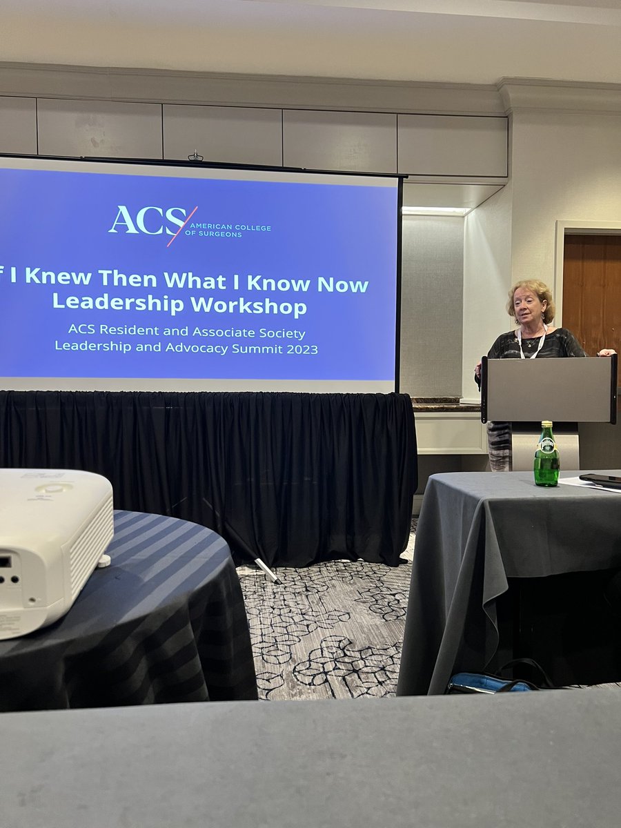 FedraFallahian's tweet photo. Lucky to have had a front row seat to this powerhouse panel 🤩 #ACSLAS23 #RASatLAS @JFreischlag @LillianKao1 @JBMatthews @1980_welsh @RASACS @AmCollSurgeons https://t.co/gqfvUhGdds