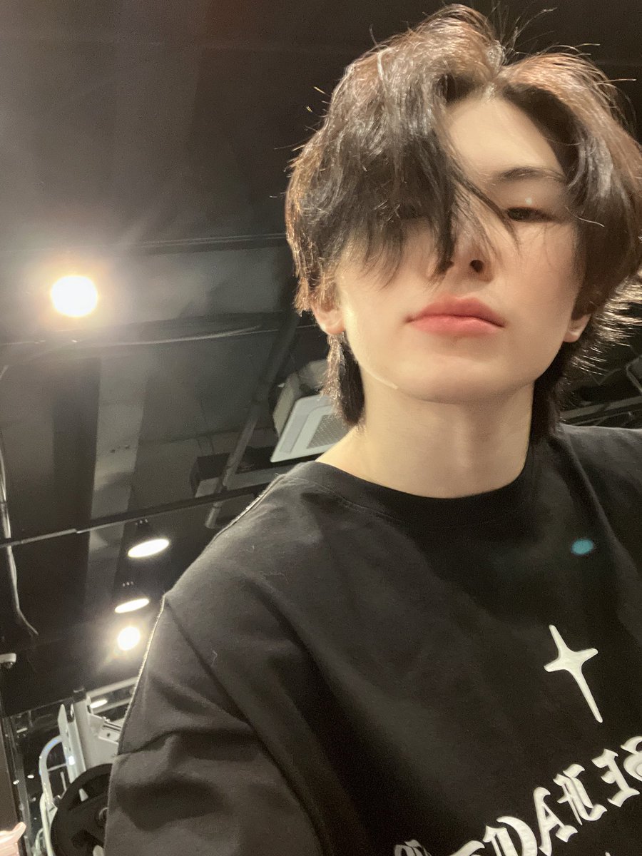uj1verse_'s tweet photo. 041523 [wv post]

#우지 #SEVENTEEN #세븐틴 @pledis_17 https://t.co/TPwXEVaF8Q