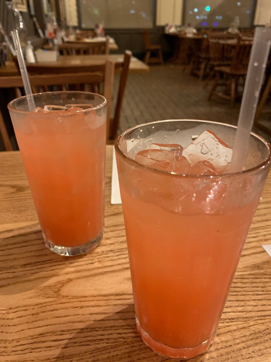blujackit's tweet image. Strawberry Lemonade yum (at @CrackerBarrel Old Country Store in Emporia, VA) swarmapp.com/c/htTPLBXcDZN