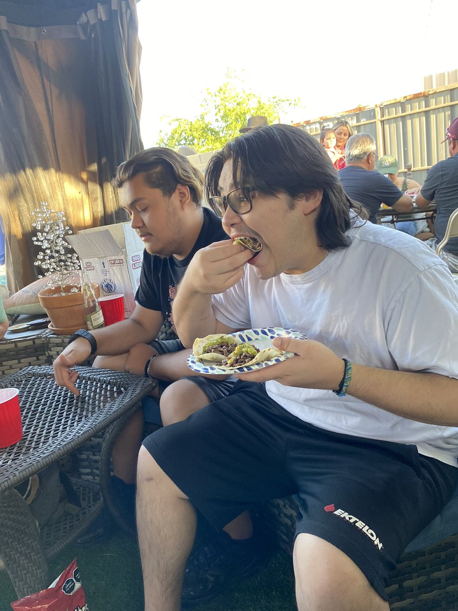 phatphuckinppEB's tweet photo. He fuckin that shit up https://t.co/RAfSSvYkZR