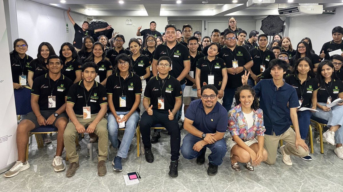 hubinnovacionpe's tweet photo. 📣 Esta tarde, como parte de nuestra gira de activación de #PERUMINHub, estuvimos presentes en el X Encuentro Nacional de @AmautasMineros, donde conocimos a jóvenes estudiantes dispuestos a colaborar en la búsqueda de soluciones a los grandes desafíos de la industria. https://t.co/OIvx8bRJTw