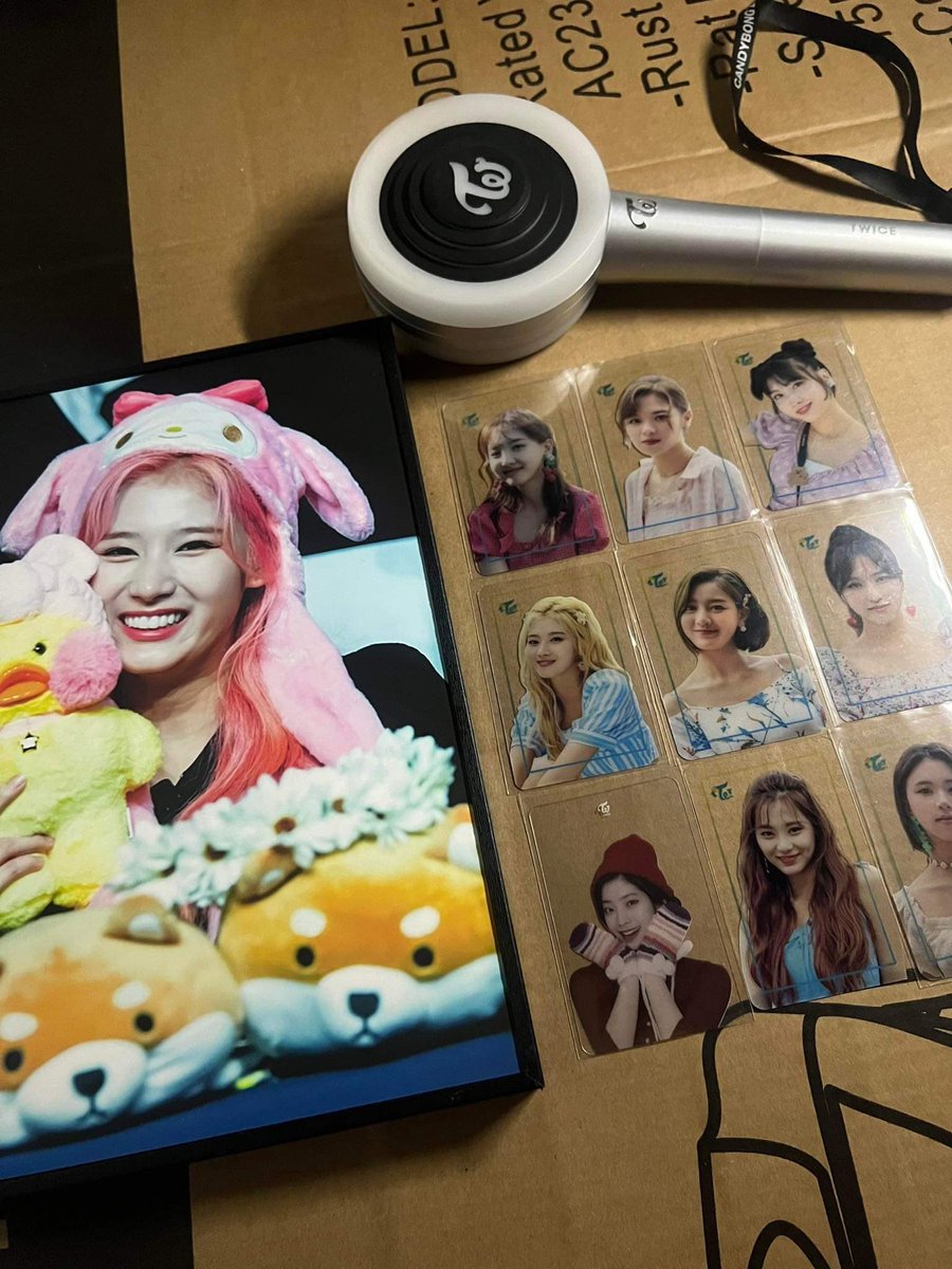 cubsminari's tweet photo. ic interest check (helping a friend) 
twice merchandise

—1000 set (all sa pic)
—not for sensitive buyers
—cbz not working. good for display lang and may light scratches

t. twice candy bong z nayeon jeongyeon momo sana  jihyo mina dahyun chaeyoung tzuyu clearcard cc merry&amp;happy https://t.co/llimukbmBU