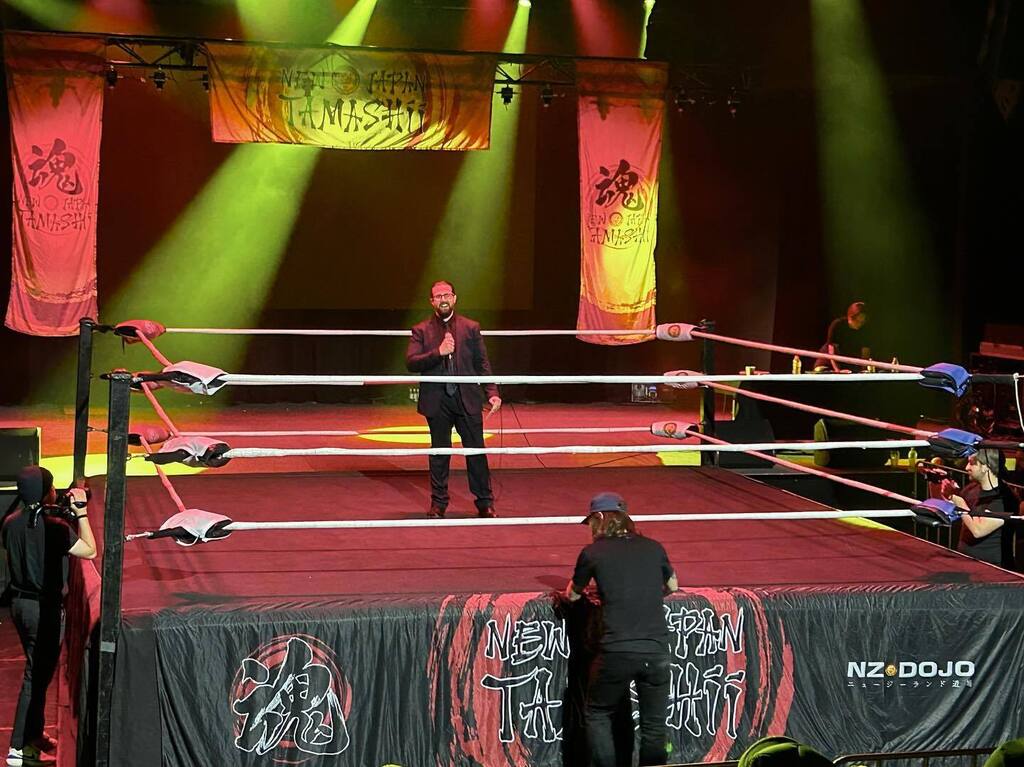 andersonrcw's tweet photo. What a crazy weekend. Thank you @njtamashii for a fantastic experience

#NJPWTamashii #tamashii #adelaide #wrestling #ringannouncer #LIJ #chaos #roguearmy #bulletclub #TMDK https://t.co/qynIVZ23s2 https://t.co/TDhLJ4Effl