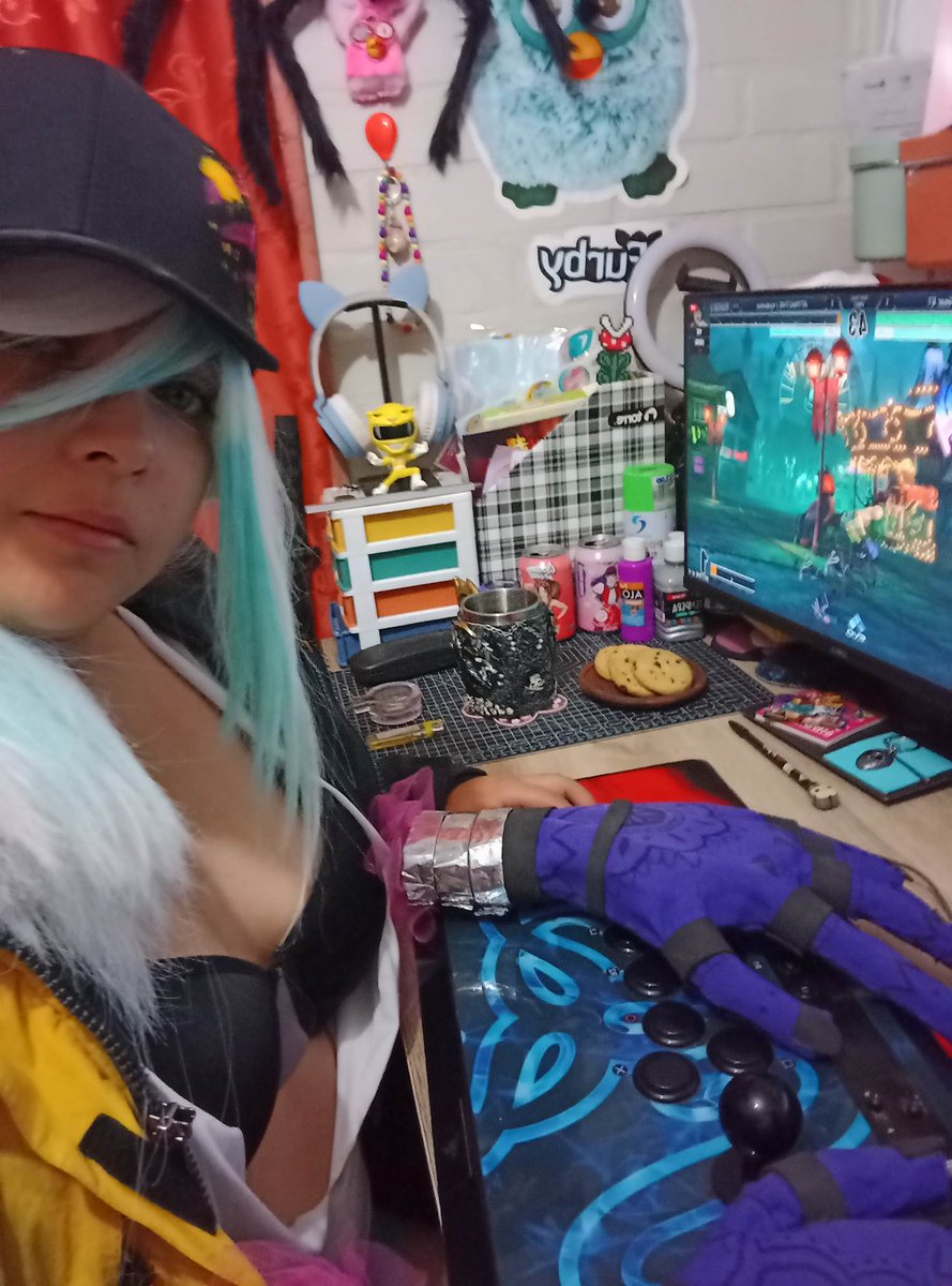 MRAlacranMartha's tweet photo. Unas fotos cuando tenia el terrible insomnio xd pronto se viene junta de KOF <3
#islacosplay #KOFXV #kofxvcosplay #islakof #fightinggames #thekingoffightersxv #cosplaychile https://t.co/8k4iVMAd1z
