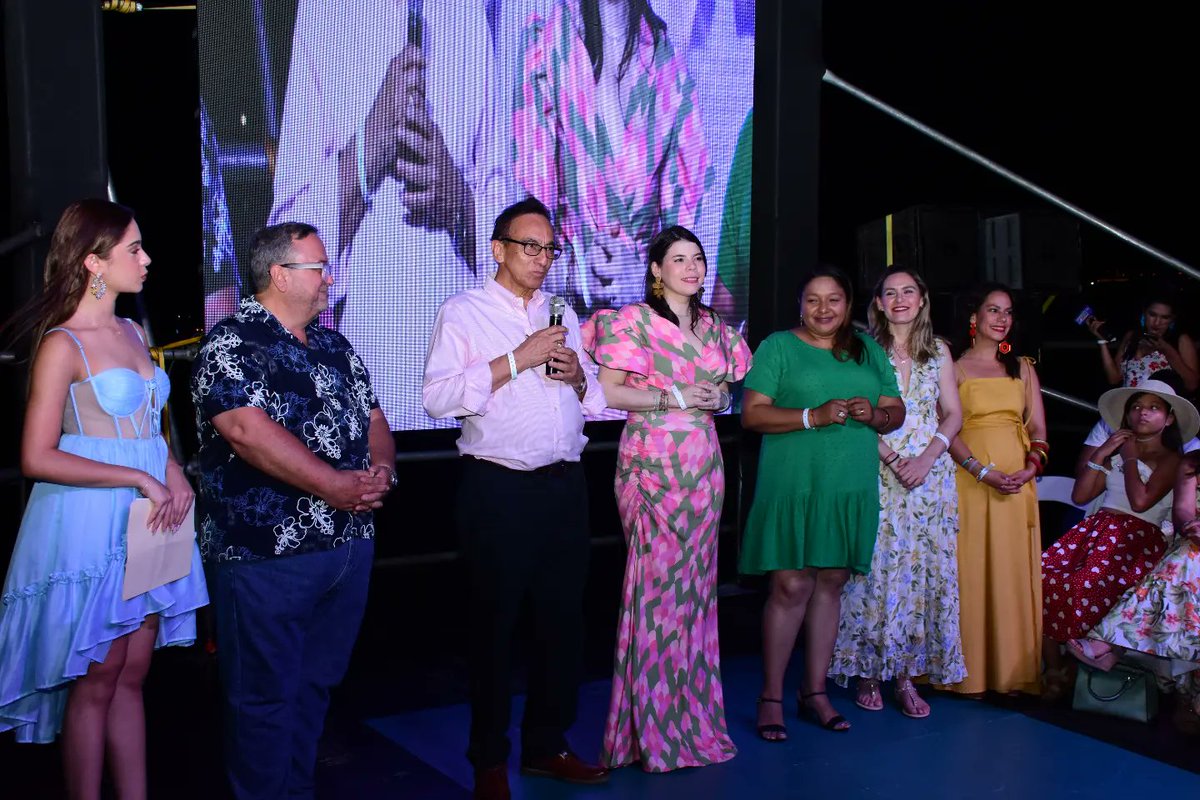 @ExpoPhotoNi tweet media