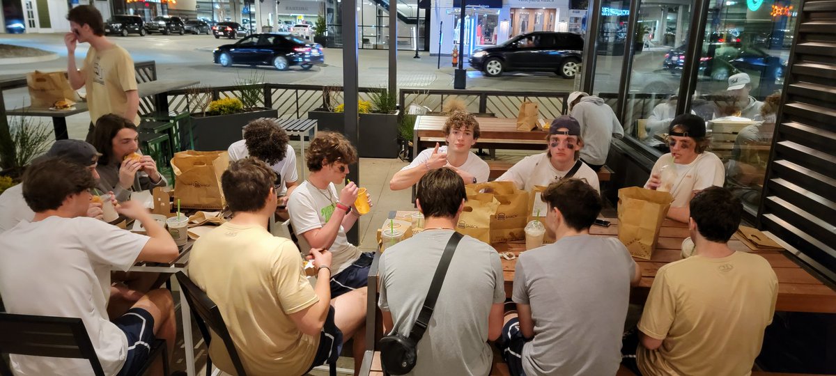 Friday night OT Win ✅
Saturday night OT Win ✅
Shake Shack Dinner ✅
Best Road Crowd Ever ✅