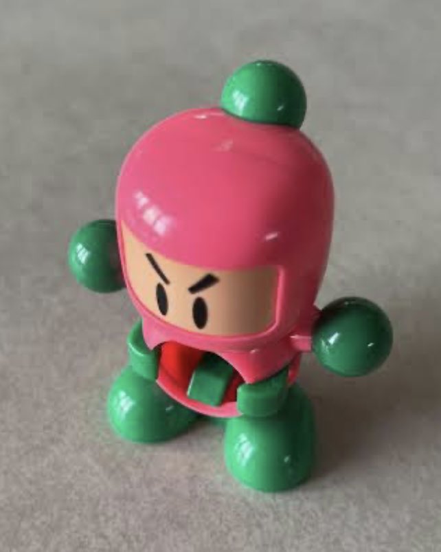 kajidive's tweet photo. プリティボンバーとピンクボンバーマンのボディは同じピンク色でしょうか？
ゴーレムボンバーとオレンジボンバーマンのボディは同じオレンジ色でしょうか？
実物を持ってる方、わかる方おしえてください😀
 #ビーダマン https://t.co/HqMBJcq7Xk