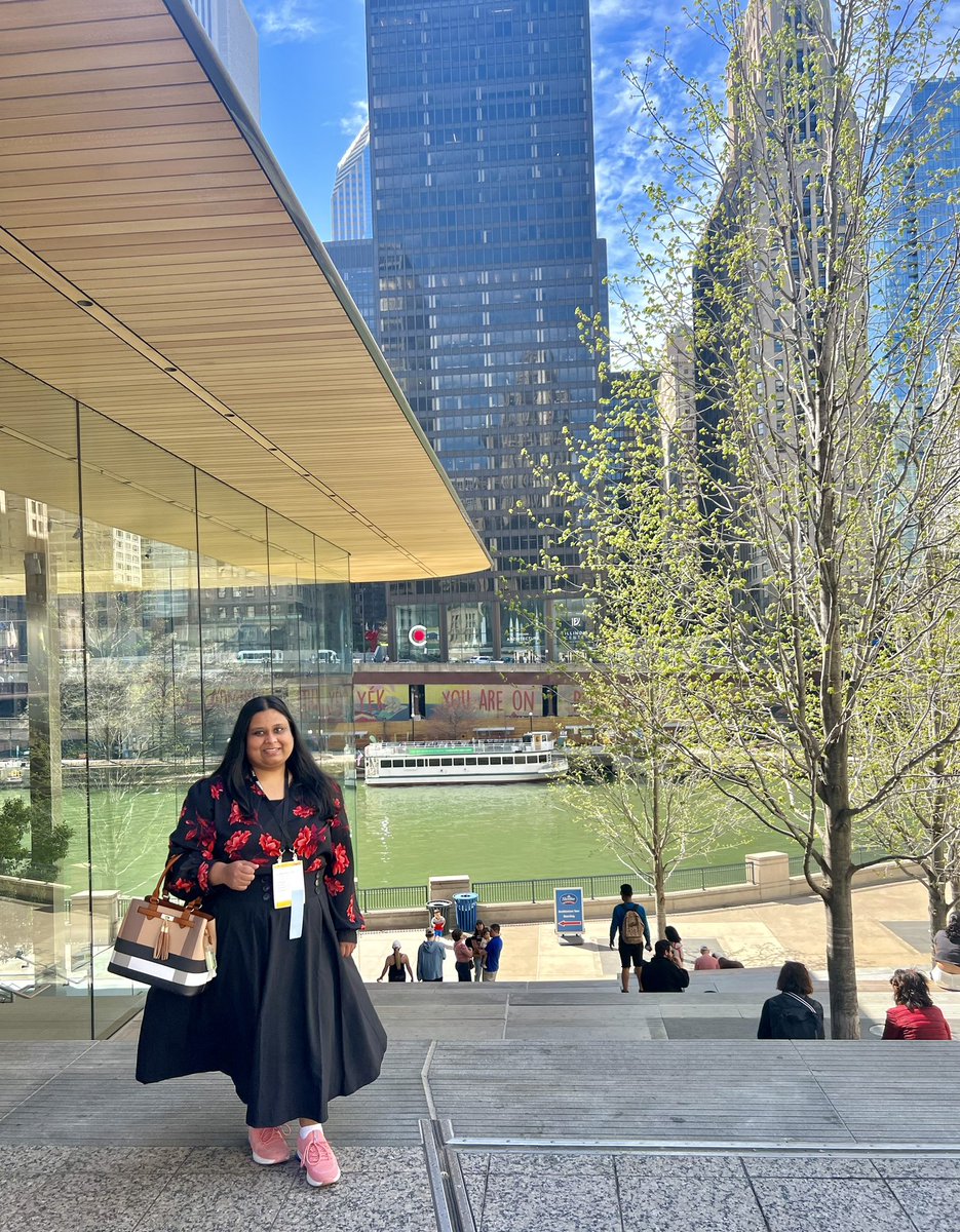 Amidst the hectic conference schedule, I tried to explore the city a little bit today! The Chicago Architectural Boat Tour was awesome ❤️ #Chicago #AERA23 #NCME23