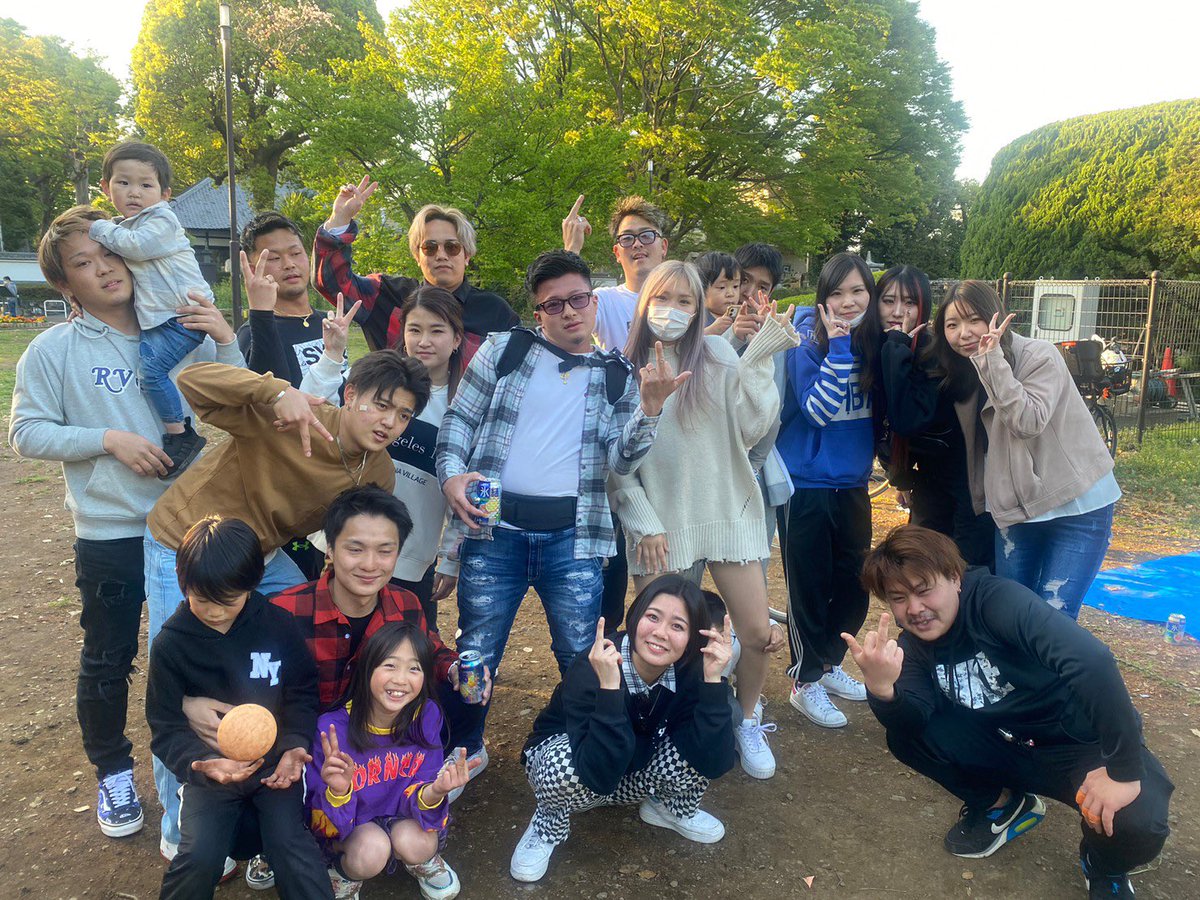 teppei19990403's tweet photo. 花見 https://t.co/w2sFmZUbVg