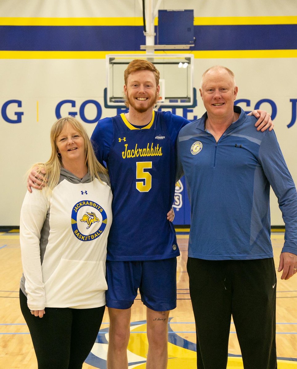 nate_barnhart's tweet image. New threads. New number. New home.
@GoJacksMBB