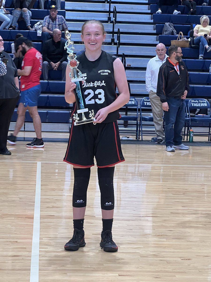 Congratulations to Sydney Baird on winning the 3pt Shootout at the Scott Brown-Little General Classic