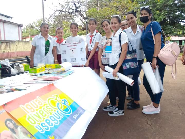 Efectúan en plazas públicas de #Moa jornadas de promoción de salud. Espacio para incentivar hábitos y calidad de vida en nuestra población #CubaPorLaVida #ALaPatriaManosYCorazón <a href="/telecristaltv/">telecristal</a> <a href="/AsambleaCuba/">Asamblea Nacional Cuba</a>