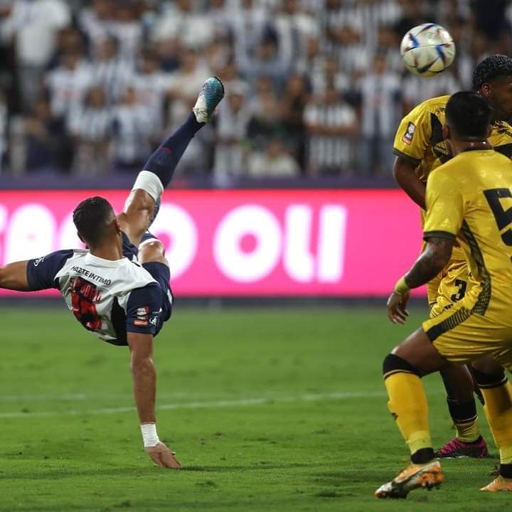 El golazo de Pablo Sabbag en una foto. ⚪️🔵

📸 @rsifuentesb / Movistar Deportes

#AlianzaLima #ArribaAlianza #AlianzaCorazón #CorazónAlianzaLima #Alianza #ElEquipoDelPueblo #FutbolPeruano #Sabbag #Gol #VictoriaYGloria #Bicampeón #AlianzaLimaCorazón #AlianzaLimaEsPerú