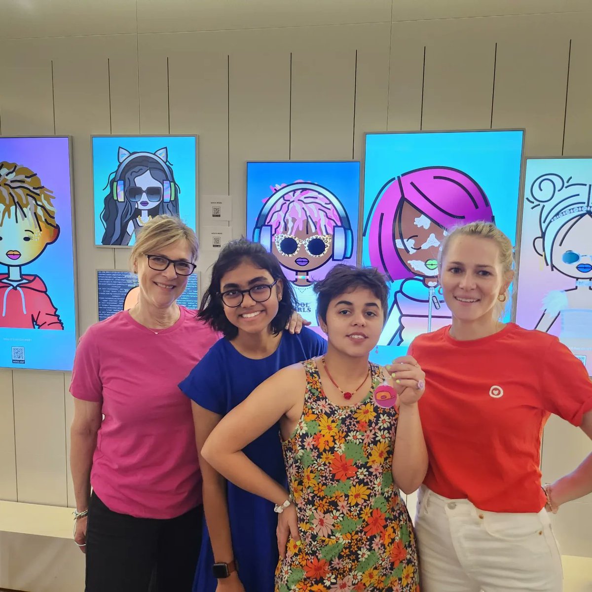 RainbowMosho's tweet photo. Wowww. Today @missocoolgirls and the Moxies dedicated their time, funds, vision to promote the power of #girlsinweb3
Myself, @TeresaMelvinart and @TheMiniHackers were celebrated, listened to, lifted and reminded that powerful adults around us want to see us thrive!!
🧵⏬️ https://t.co/CqnzegU1w6