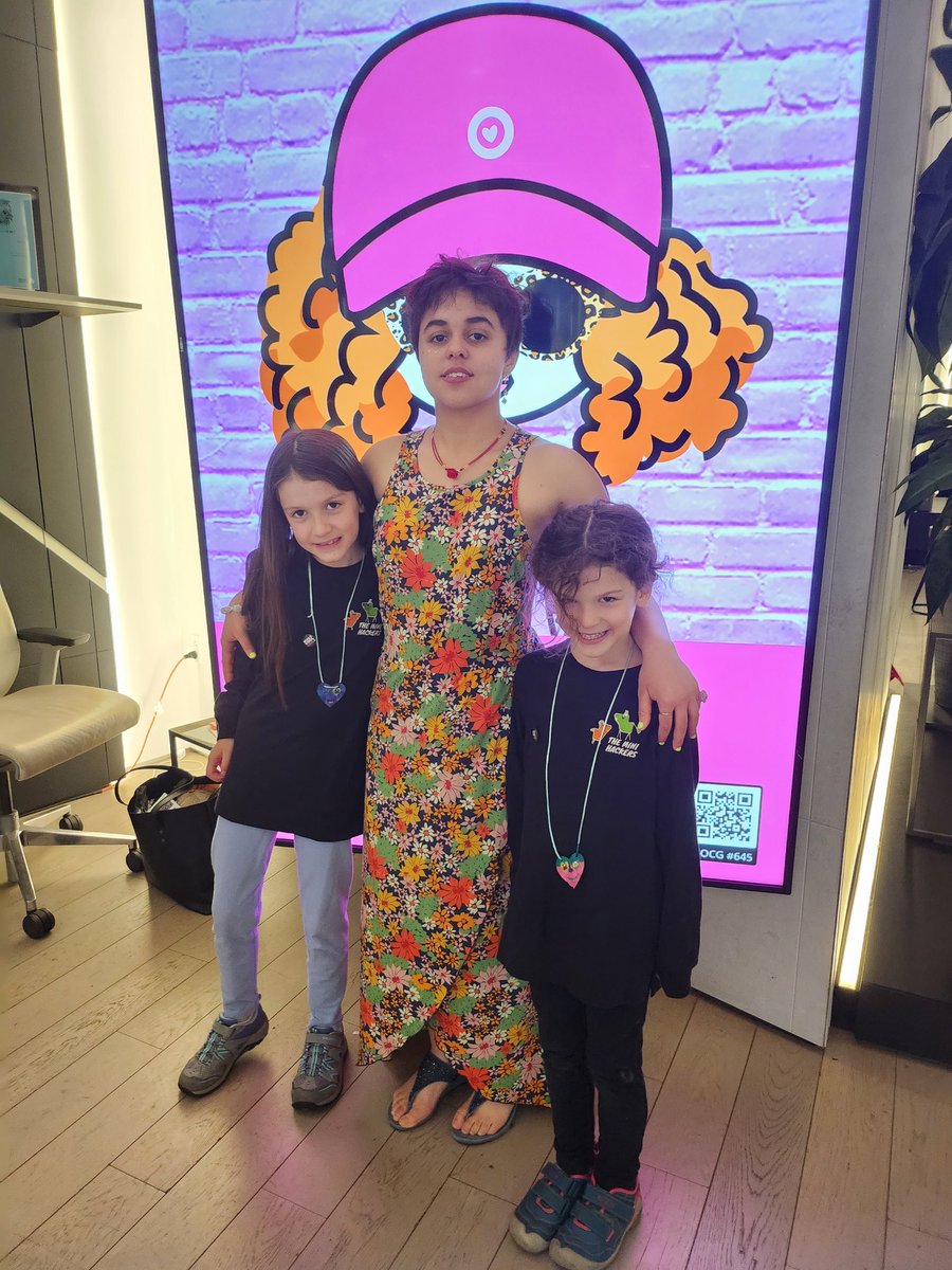 RainbowMosho's tweet photo. Wowww. Today @missocoolgirls and the Moxies dedicated their time, funds, vision to promote the power of #girlsinweb3
Myself, @TeresaMelvinart and @TheMiniHackers were celebrated, listened to, lifted and reminded that powerful adults around us want to see us thrive!!
🧵⏬️ https://t.co/CqnzegU1w6