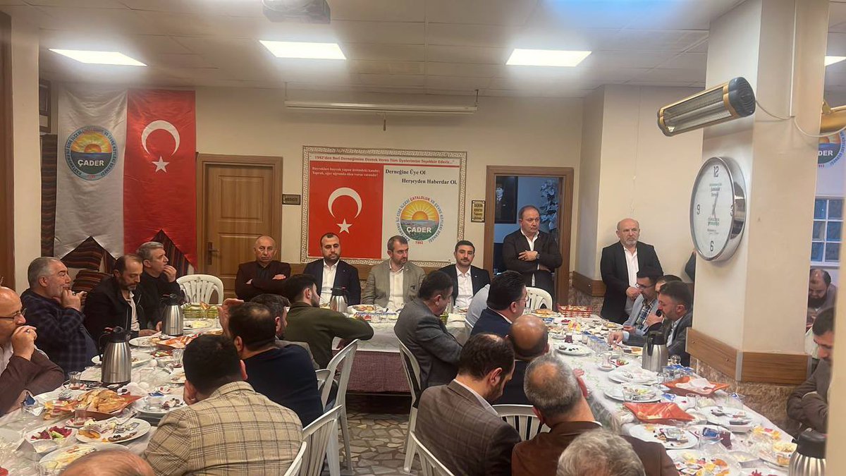 📍KASTAMONU CİDE İLÇESİ ÇATALOLUK DERNEĞİ 
➡️ Kastamonulu hemşehrilerimizle ÇADER’ in düzenlemiş olduğu sahur programında Belediye başkanımız <a href="/Bunyamindemirdr/">Bünyamin DEMİR</a> , İlçe başkanımız <a href="/dvrnyalcinkaya/">Devran YALÇINKAYA 🇹🇷</a> ve Gençlik Kolları Başkanımız @mkaracagungoren ‘nın katılımlarıyla bir araya geldik.