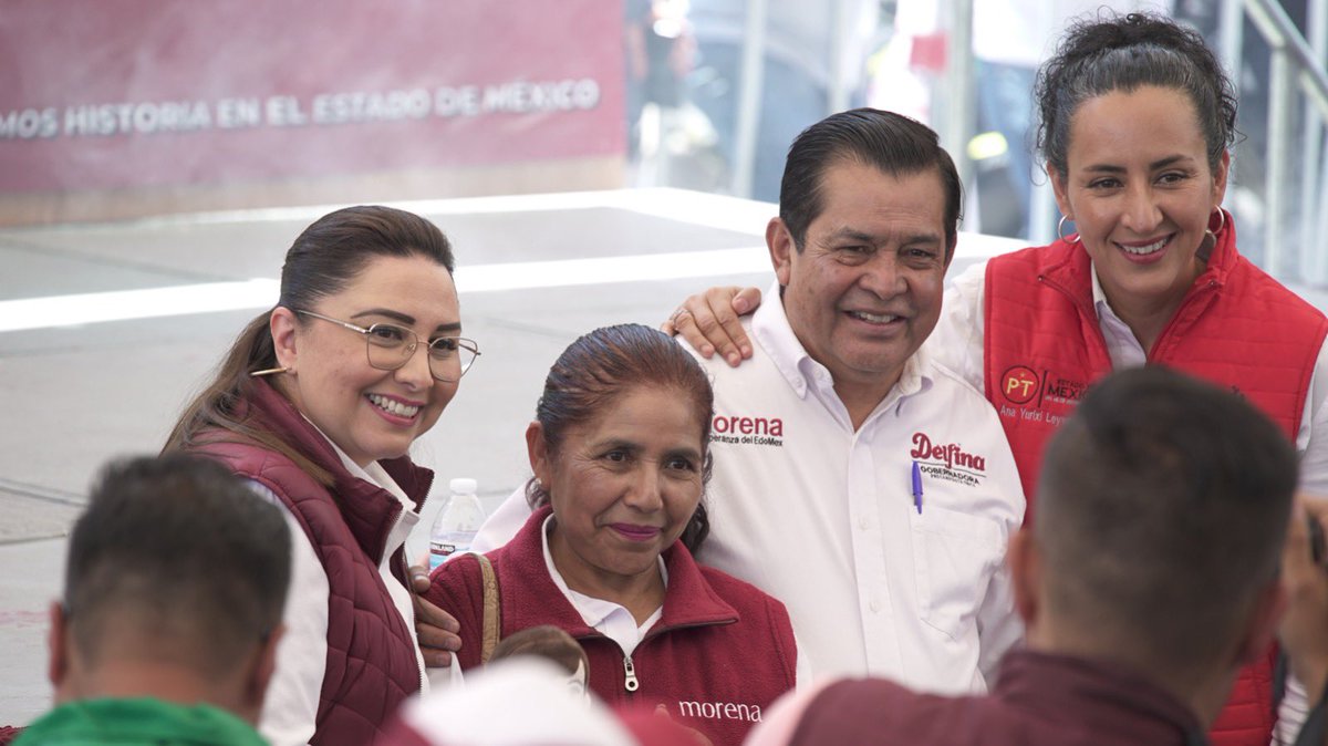 UnidosNacional's tweet image. Estuvimos con la maestra @delfinagomeza en #Amecameca, que se comprometió con organizaciones campesinas a trabajar para que el campo mexiquense no sea más un botín político y sea fuente de trabajo e ingresos dignos #Unid@sTransformaremosElEdomex