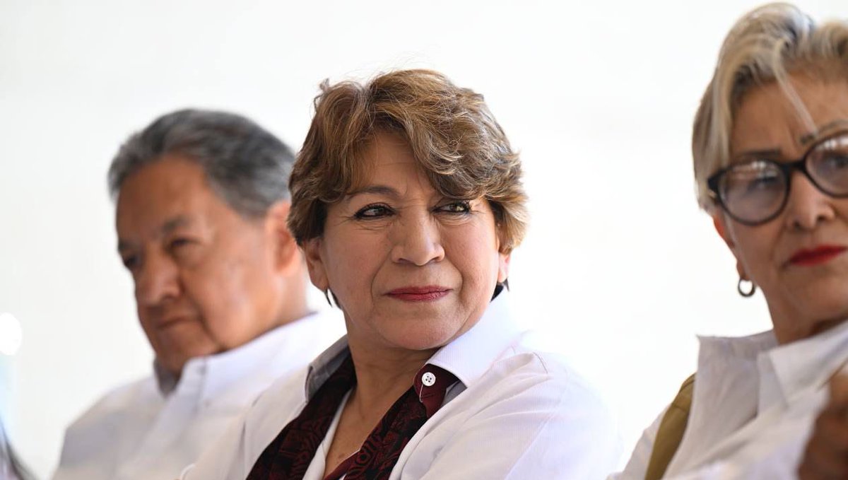 UnidosNacional's tweet image. Estuvimos con la maestra @delfinagomeza en #Amecameca, que se comprometió con organizaciones campesinas a trabajar para que el campo mexiquense no sea más un botín político y sea fuente de trabajo e ingresos dignos #Unid@sTransformaremosElEdomex