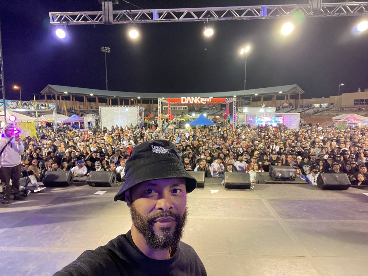 RAPNOIRstore.com tweet media