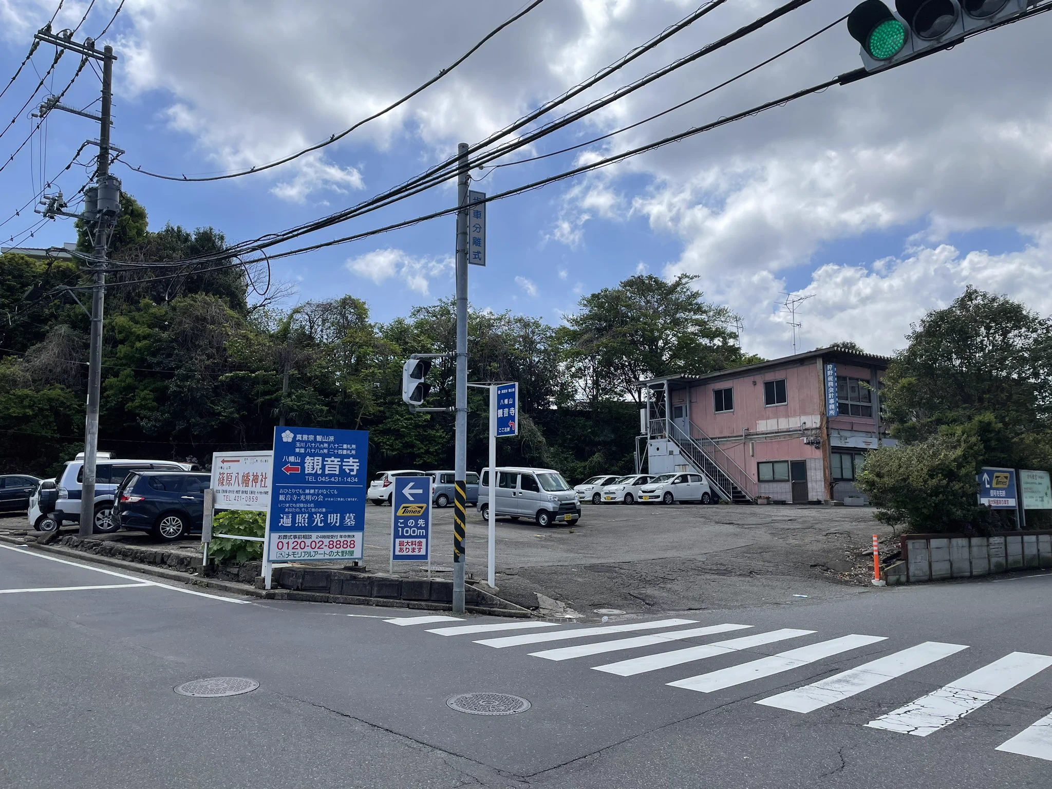 新横浜駅の裏側の景色に唖然。立派な駅ビルとのギャップがすごい！