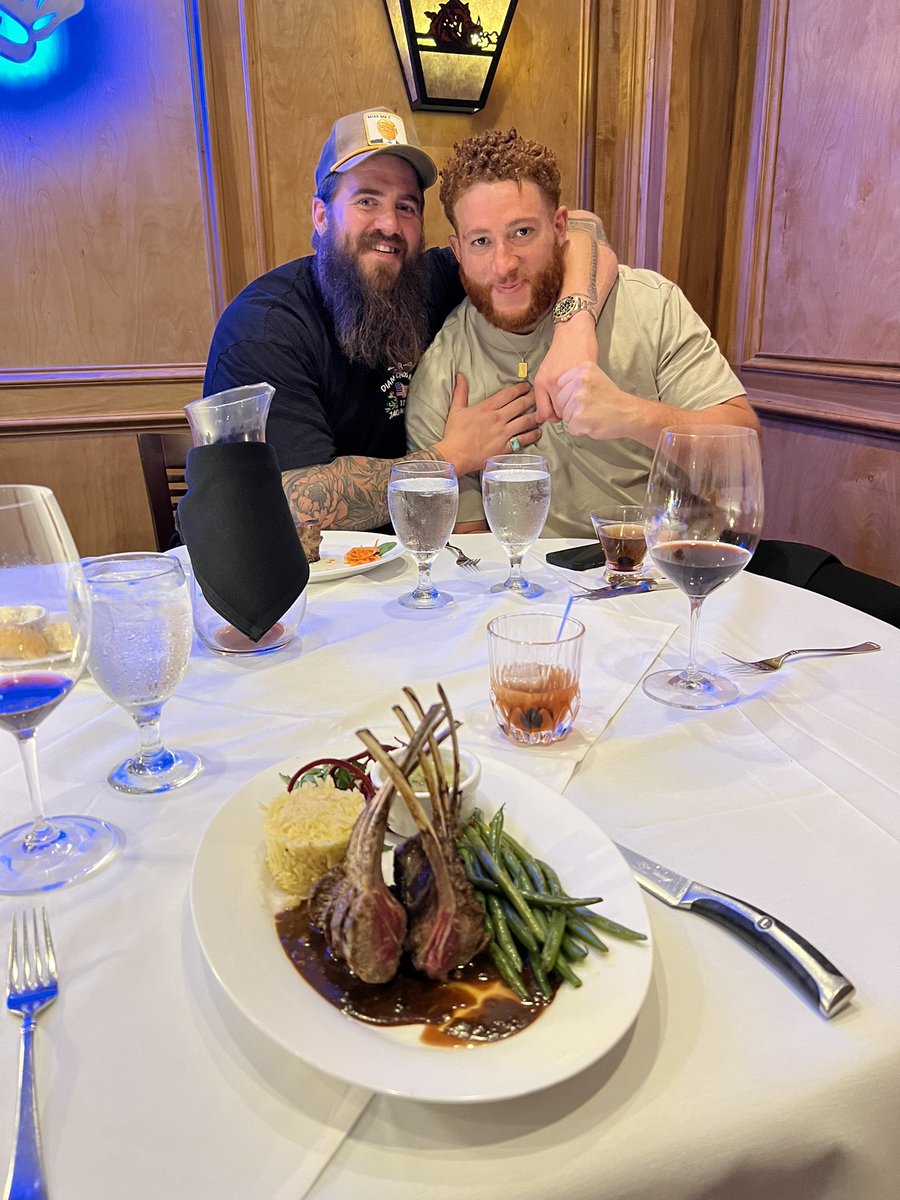 Jason King tweet media