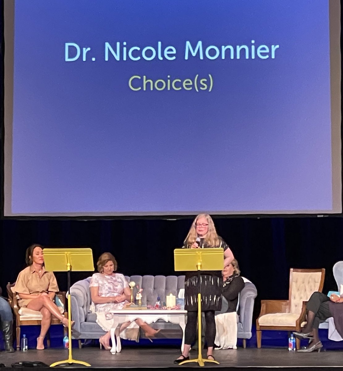 karlee seek tweet media